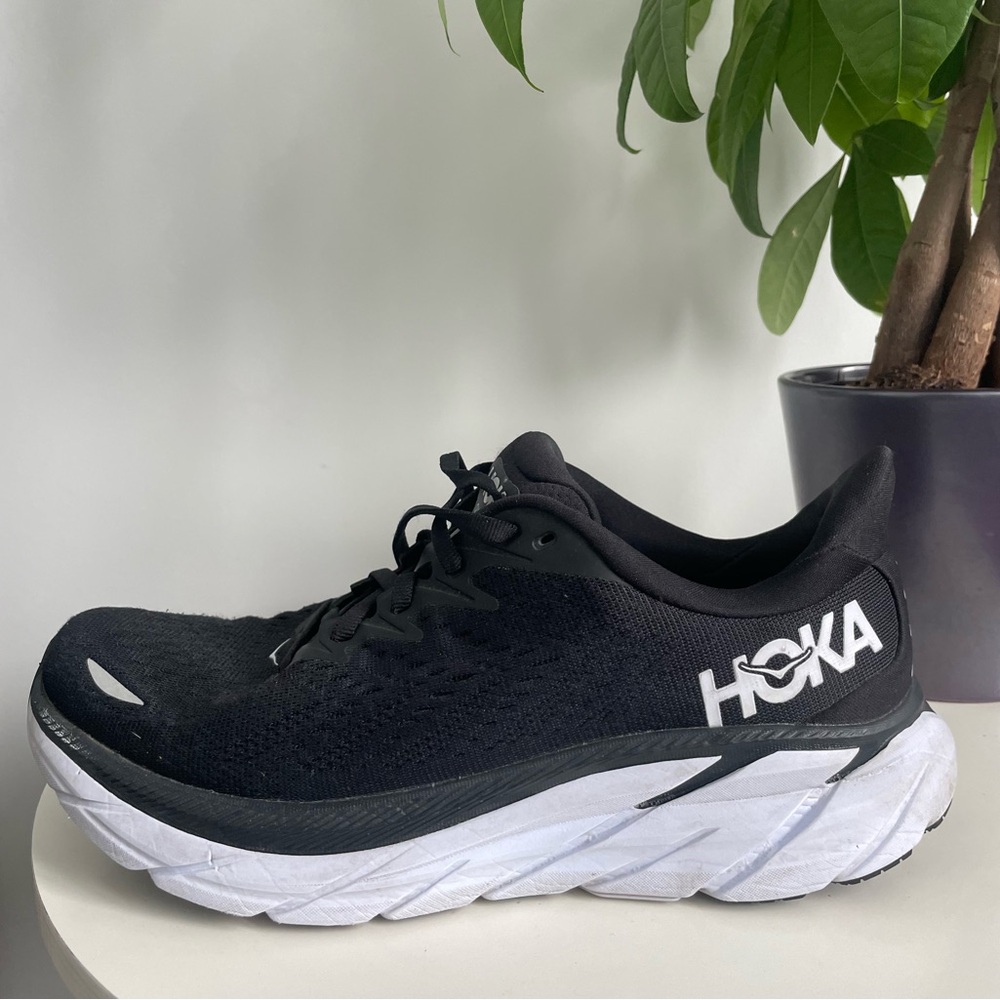 Women Size 8.5 Hoka One One Clifton 8 Black White Running Shoes